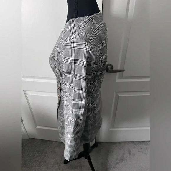 Zara | Grey  Plaid Structured Zara Dress with Gold/Jeweled Buttons | Size M - Picture 4 of 9
